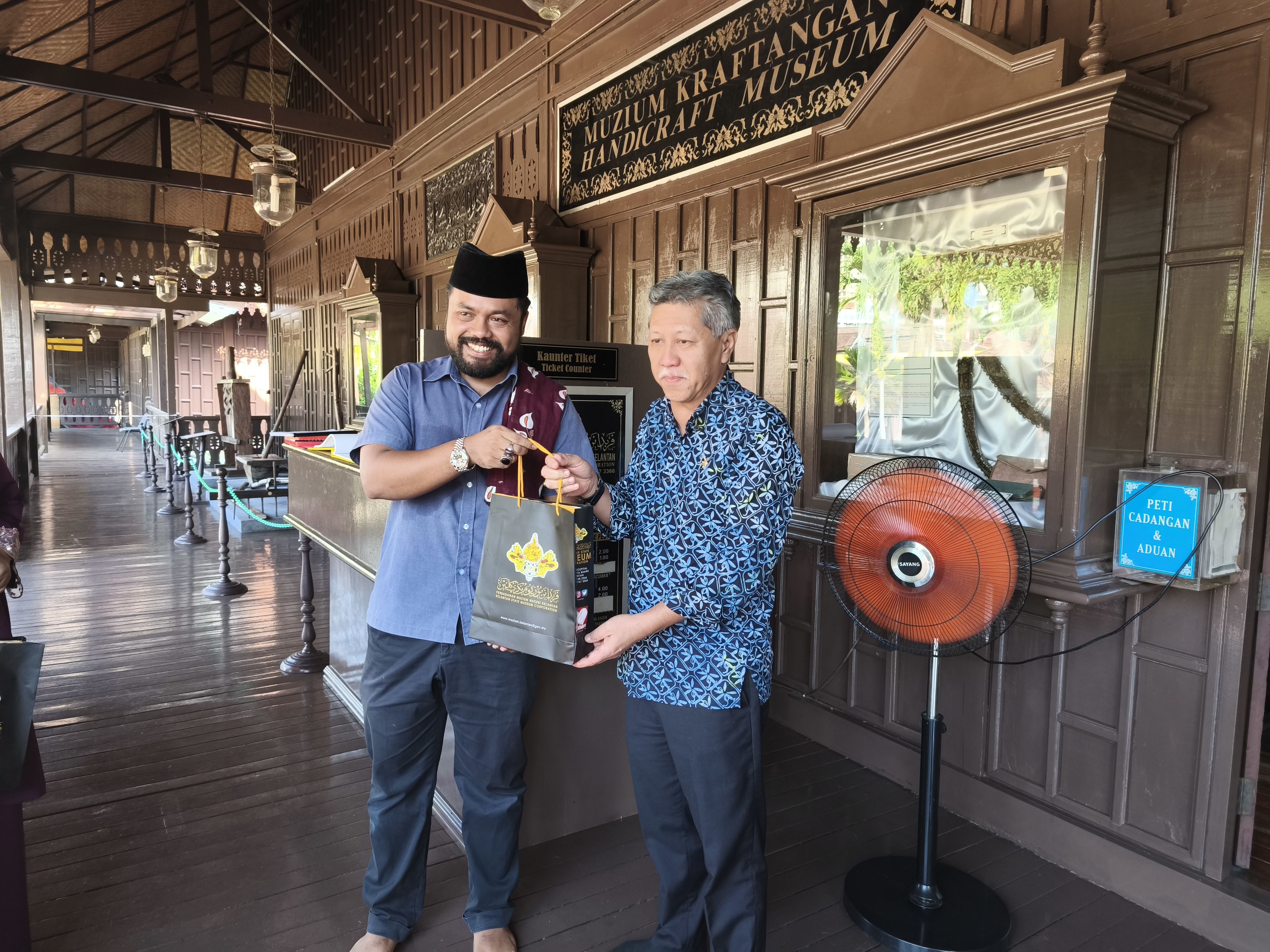 Lawatan Delegasi MOTAC ke Muzium Kraftangan
